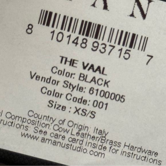 Amanu Vaal Belt Black Leather Gold NWT